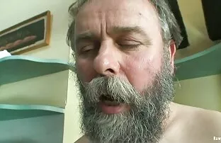 XXX Garvade tik låg lesbiskporrfilm med en upptagen Lesbiskt