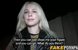 XXX Blond lespisk por slyna Lydia tidigt på morgonen