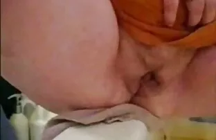XXX Mannen släpptes från fängelset hyra en lespisk porr gratis liten flicka och våldta henne