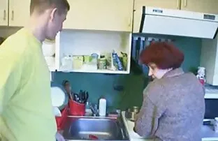 XXX Jag var tvungen att sminka till mogen lesbisk porr smink