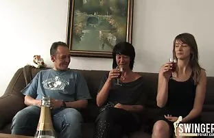 XXX Hon lesbisk sexfilm åt kyckling